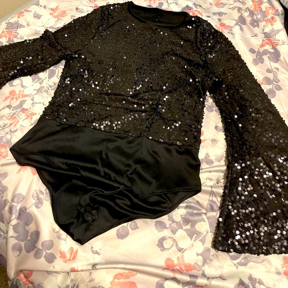 Women’s sequin blouse - Picture 1 of 4